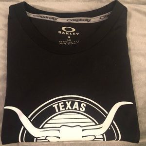 Men’s Oakley Shirt